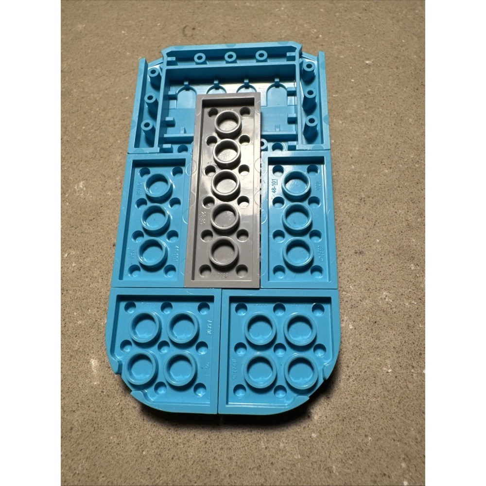 Lego Friends 41445 Vet Clinic Ambulance Vehicle - Picture 11 of 11
